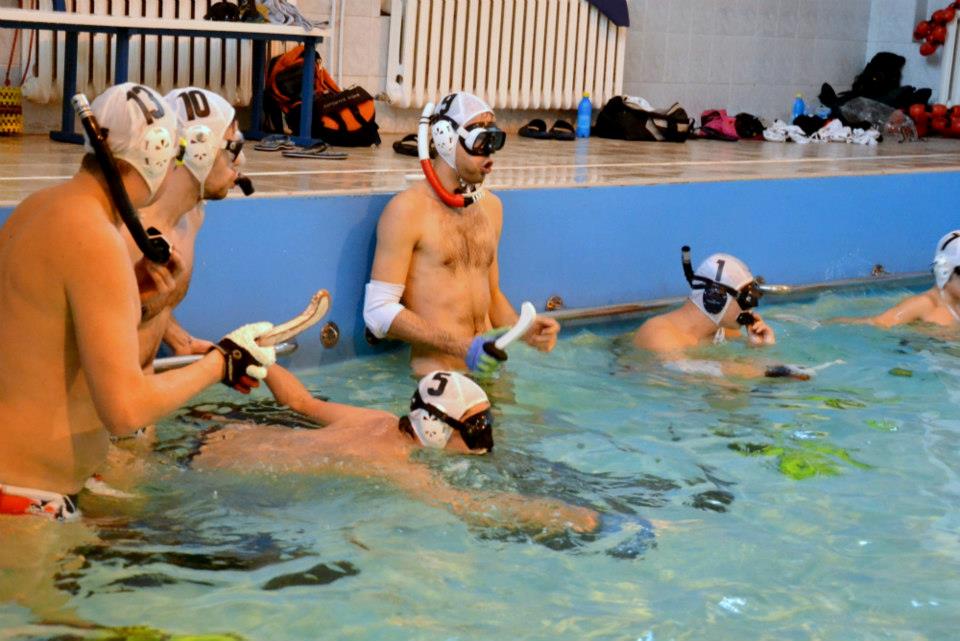 Hokej pod wodą Walenie Hydra XII 2012